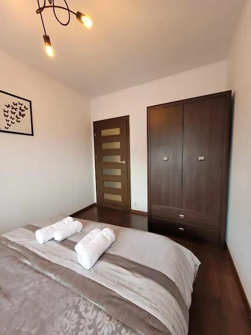 Apartament Dark Chocolate 4 Persons Down Town Krakow 0*,  Poland