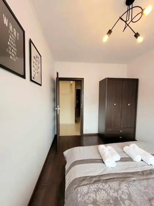 Apartament Dark Chocolate 4 Persons Down Town Krakow 0*,