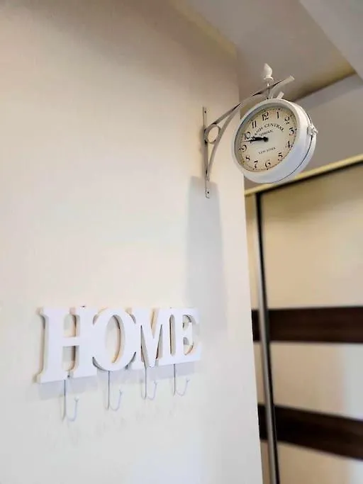 Apartament Dark Chocolate 4 Persons Down Town Krakow 0*,  Poland