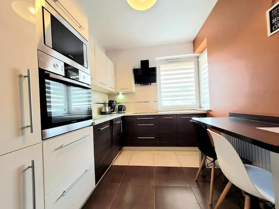 Apartament Dark Chocolate 4 Persons Down Town Krakow 0*,